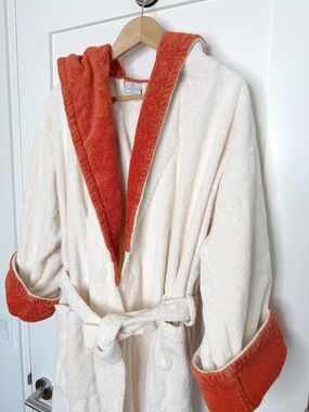 Yves Delorme Luxury Terry Robe in Cream and Rusty Red